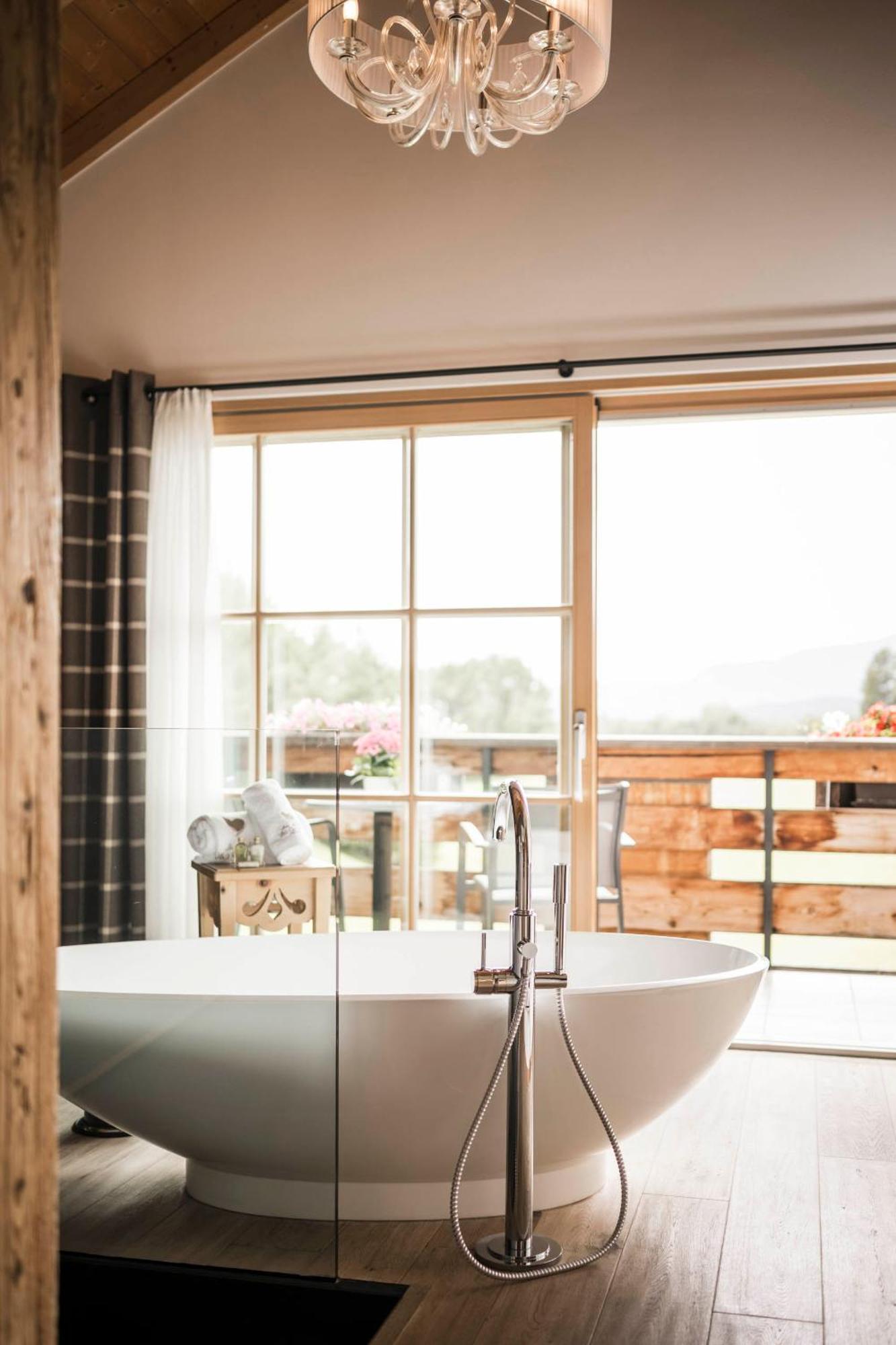 קאסטלרוטו Alpin Boutique Villa Gabriela - Adults Only מראה חיצוני תמונה